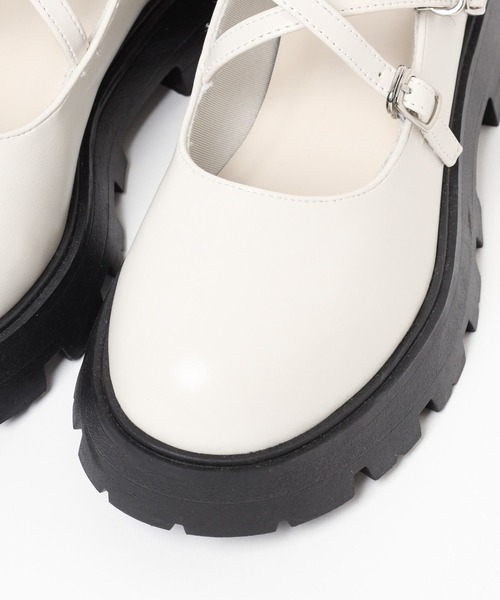 GLOBAL WORK（グローバルワーク）の「厚底メリージェーン/AND YUA ANY/991674（ドレスシューズ・キッズ・アイボリー/ブラック・SMALL/MEDIUM/LARGE）」の11枚目の写真