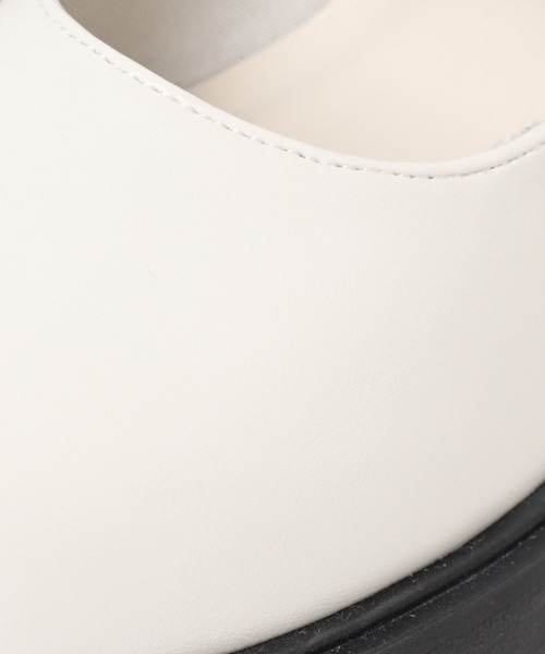 GLOBAL WORK（グローバルワーク）の「厚底メリージェーン/AND YUA ANY/991674（ドレスシューズ・キッズ・アイボリー/ブラック・SMALL/MEDIUM/LARGE）」の4枚目の写真