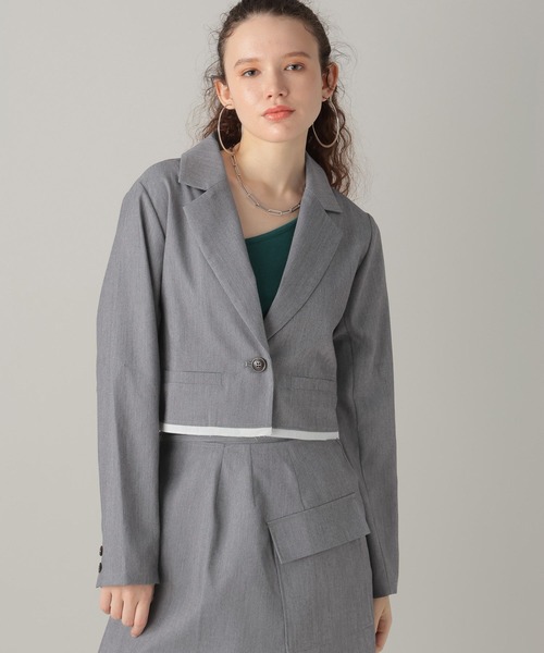 FOREVER 21(フォーエバー トゥエンティーワン)の「【2024SS】クロップドジャケット(テーラードジャケット・レディース・グレー/ブラック・FREE)」の9枚目の写真
