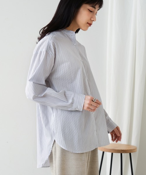 Bou Jeloud(ブージュルード)の「テトロン×コットンラメブロードストラップシャツ(Tシャツ/カットソー・レディース・ブルー/オフホワイト・38)」の4枚目の写真