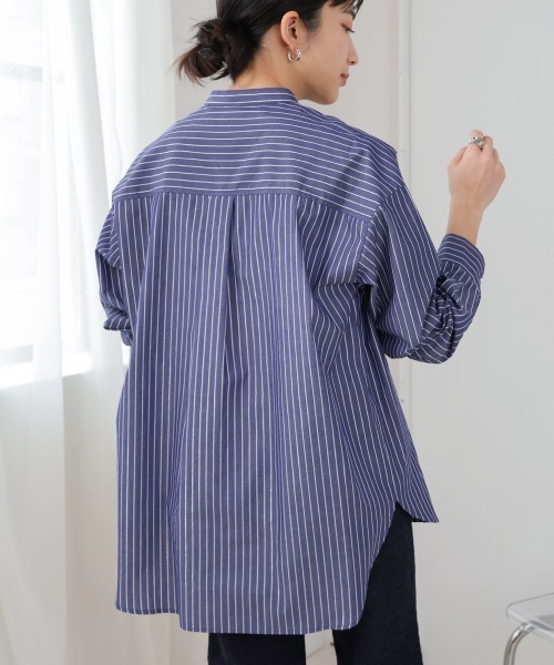 Bou Jeloud(ブージュルード)の「テトロン×コットンラメブロードストラップシャツ(Tシャツ/カットソー・レディース・ブルー/オフホワイト・38)」の17枚目の写真