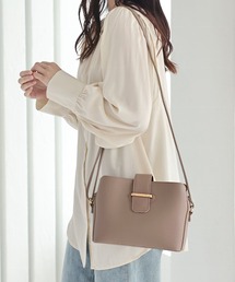 itto...（イット）の「ちょうど良いサイズの、きちんとバッグ。ショルダーバッグ【セシル】（ショルダーバッグ）」