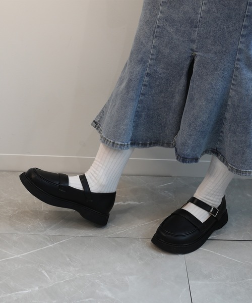 shoes365(シューズスリーシックスファイヴ)の「【shoes365】バックル止め 柔らかいローファー(ローファー・レディース・ブラック/ブラウン・22.0cm/21.5cm/21.0cm/20.5cm/23.5cm/23.0cm/22.5cm)」の6枚目の写真