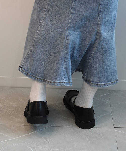 shoes365(シューズスリーシックスファイヴ)の「【shoes365】バックル止め 柔らかいローファー(ローファー・レディース・ブラック/ブラウン・22.0cm/21.5cm/21.0cm/20.5cm/23.5cm/23.0cm/22.5cm)」の9枚目の写真