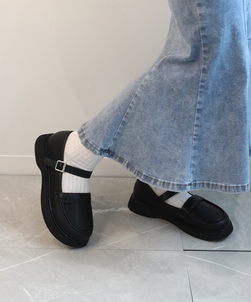 shoes365(シューズスリーシックスファイヴ)の「【shoes365】バックル止め 柔らかいローファー(ローファー・レディース・ブラック/ブラウン・22.0cm/21.5cm/21.0cm/20.5cm/23.5cm/23.0cm/22.5cm)」の14枚目の写真