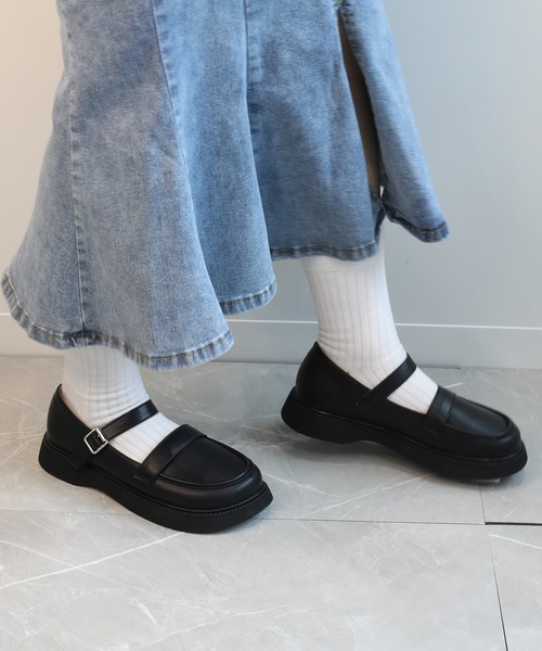 shoes365(シューズスリーシックスファイヴ)の「【shoes365】バックル止め 柔らかいローファー(ローファー・レディース・ブラック/ブラウン・22.0cm/21.5cm/21.0cm/20.5cm/23.5cm/23.0cm/22.5cm)」の15枚目の写真