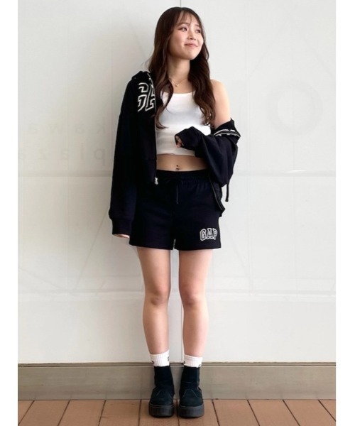 GAP（ギャップ）の「GAPロゴ ショートパンツ（WOMENS)（その他パンツ・レディース・ライトグレー/ネイビー/ラベンダー/ブラック/ピンク系その他/ベージュ/ピンク・S/XXS/XS/M/L）」の17枚目の写真