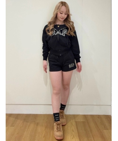 GAP（ギャップ）の「GAPロゴ ショートパンツ（WOMENS)（その他パンツ・レディース・ライトグレー/ネイビー/ラベンダー/ブラック/ピンク系その他/ベージュ/ピンク・S/XXS/XS/M/L）」の20枚目の写真