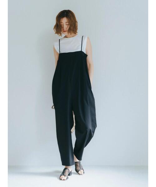 YECCA VECCA（イェッカヴェッカ）の「ドライタッチサロペット（サロペット/オーバーオール・レディース・ベージュ/ブラック・FREE）」の22枚目の写真