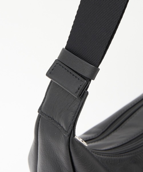 russet（ラシット）の「ソフトレザーラウンドショルダーバッグ(CE-1326)（ショルダーバッグ・レディース・ブラック/ホワイト/チャコールグレー/ブラック系その他/ダークブラウン/ブラウン・FREE）」の19枚目の写真