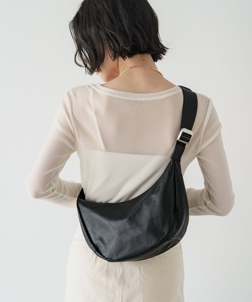 【russet】ソフトレザーラウンドショルダーバック(CE-1326) russet】ソフトレザーラウンドショルダーバック(CE-1326)