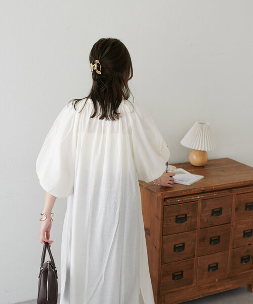 DISCOAT（ディスコート）の「【新色追加!/WEB限定】バルーンマキシワンピース（ワンピース・レディース・ホワイト/グリーン系その他/ブラック/グリーン系その他2/ブラウン・MEDIUM）」の8枚目の写真