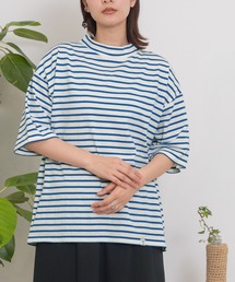 モックネックトップス