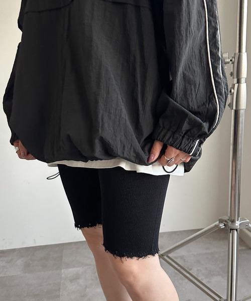 apres jour mignon(アプレジュールミニョン)の「バイカーパンツ【ZOZOTOWN限定アイテム】(その他パンツ・レディース・チャコールグレー/ブラック・X-LARGE/MEDIUM/SMALL)」の4枚目の写真