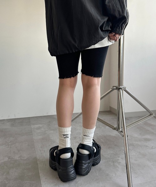apres jour mignon(アプレジュールミニョン)の「バイカーパンツ【ZOZOTOWN限定アイテム】(その他パンツ・レディース・チャコールグレー/ブラック・X-LARGE/MEDIUM/SMALL)」の5枚目の写真