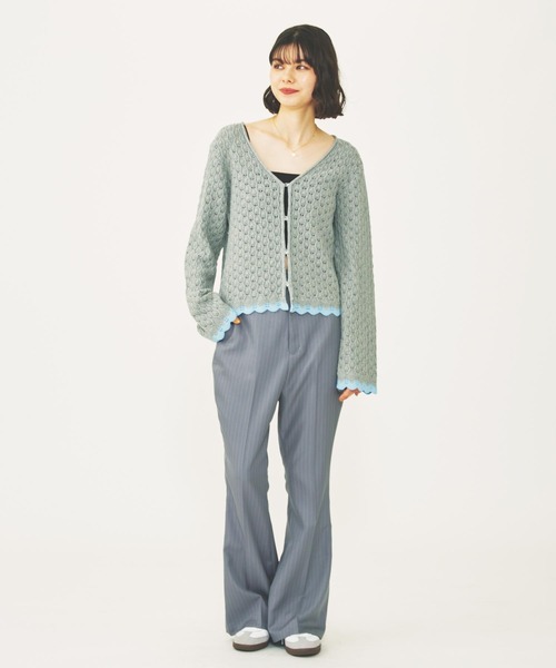 MILKFED.(ミルクフェド)の「SCALLOP HEM KNIT CARDIGAN(カーディガン/ボレロ・レディース・アッシュ/ブラック/ネイビー・ONE SIZE)」の4枚目の写真