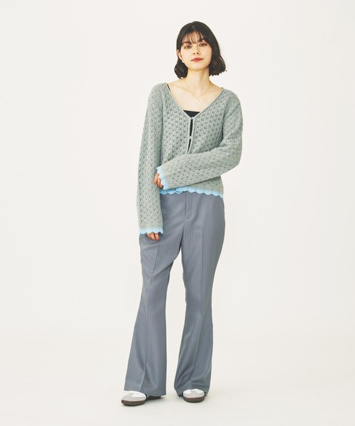 MILKFED.(ミルクフェド)の「SCALLOP HEM KNIT CARDIGAN(カーディガン/ボレロ・レディース・アッシュ/ブラック/ネイビー・ONE SIZE)」の5枚目の写真