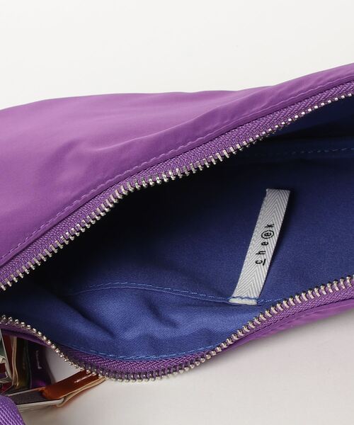 Magine(マージン)の「cheek チーク:square sholder/スクエア ショルダーバッグ(ショルダーバッグ・レディース・パープル/ブラック/ホワイト・FREE)」の5枚目の写真