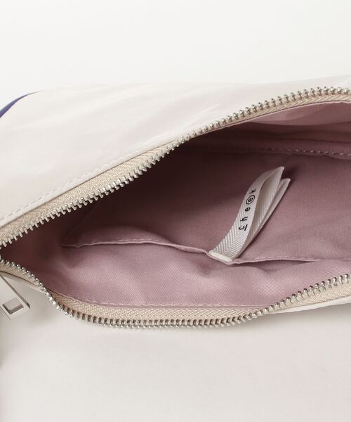 Magine(マージン)の「cheek チーク:square sholder/スクエア ショルダーバッグ(ショルダーバッグ・レディース・パープル/ブラック/ホワイト・FREE)」の4枚目の写真