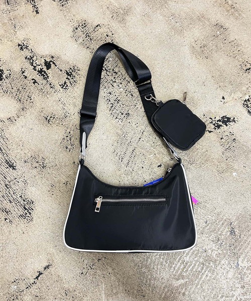 Magine(マージン)の「cheek チーク:square sholder/スクエア ショルダーバッグ(ショルダーバッグ・レディース・パープル/ブラック/ホワイト・FREE)」の15枚目の写真