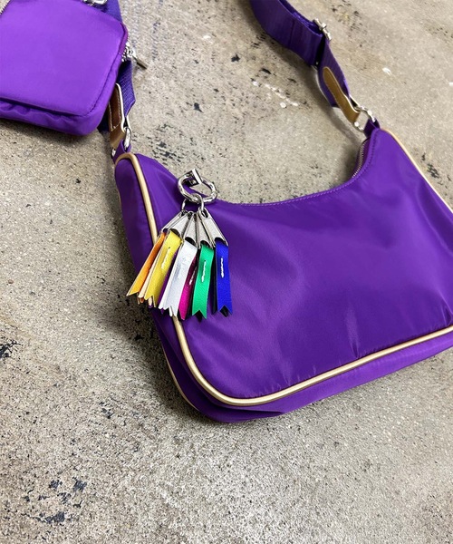 Magine(マージン)の「cheek チーク:square sholder/スクエア ショルダーバッグ(ショルダーバッグ・レディース・パープル/ブラック/ホワイト・FREE)」の12枚目の写真