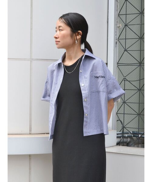 Ungrid（アングリッド）の「ハーフスリーブエンブロイダリーシャツ（シャツ/ブラウス・レディース・ブラック/スカイブルー/ブルー・FREE）」の4枚目の写真