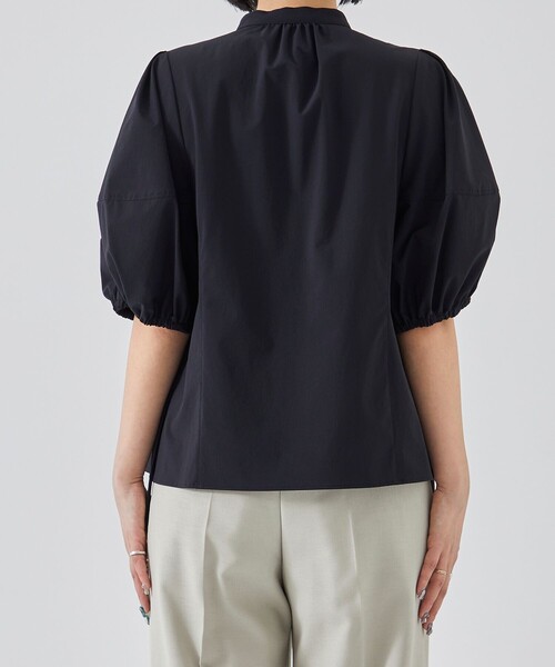 UNITED TOKYO（ユナイテッドトウキョウ）の「スリットカラーボリュームブラウス（シャツ/ブラウス・レディース・ブラック/ホワイト・FREE）」の11枚目の写真