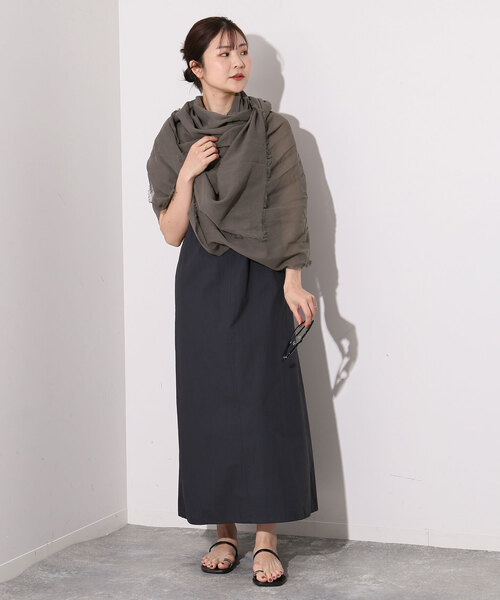 SLOBE IENA（スローブイエナ）の「SLOBE IENA ストール（ストール/ショール・レディース・チャコールグレー/スカイブルー/アイボリー・FREE）」の4枚目の写真