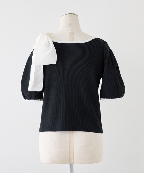 one after another NICE CLAUP(ワンアフターアナザーナイスクラップ)の「リボン取り外し可能/ワンショルリボントップス(ニット/セーター・レディース・オフホワイト/サックスブルー/ブラック/ピンク・FREE)」の22枚目の写真