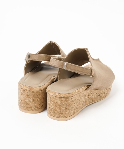 Elura（エルーラ）の「ふかふかFITウェッジソールサンダル/126049（サンダル・レディース・アイボリー/ベージュ・LARGE/MEDIUM）」の19枚目の写真