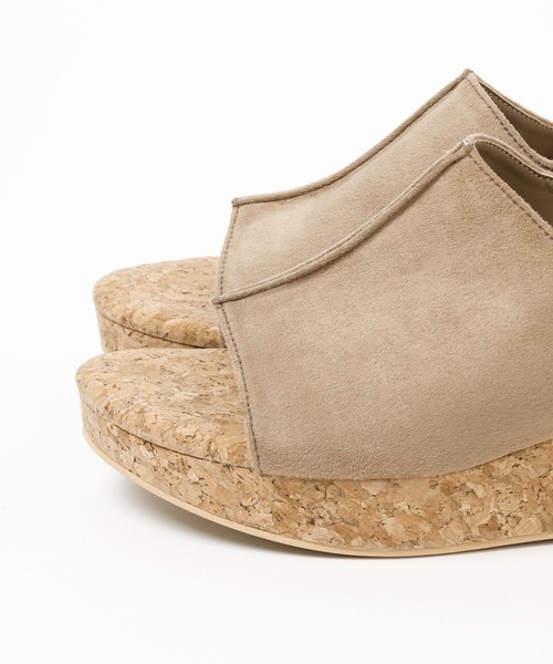 Elura（エルーラ）の「ふかふかFITウェッジソールサンダル/126049（サンダル・レディース・アイボリー/ベージュ・LARGE/MEDIUM）」の17枚目の写真