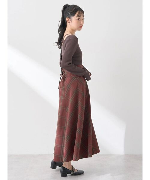 earth music&ecology（アースミュージックアンドエコロジー）の「バックレースアップチェックスカート（スカート・レディース・ネイビー/ボルドー/ブラウン・S/M）」の14枚目の写真