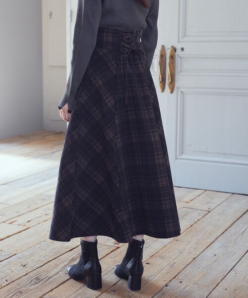 earth music&ecology（アースミュージックアンドエコロジー）の「バックレースアップチェックスカート（スカート・レディース・ネイビー/ボルドー/ブラウン・S/M）」の21枚目の写真