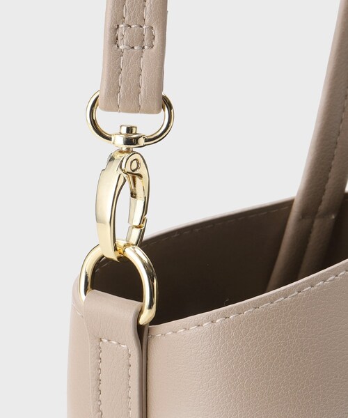 OPAQUE.CLIP(オペークドットクリップ)の「【2WAY】フロントベルトミドルトートバッグ(トートバッグ・レディース・ベージュ/アイボリー/ブラック・00)」の18枚目の写真