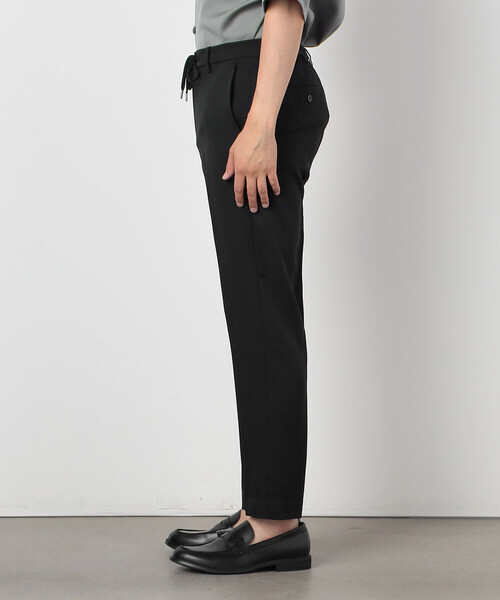 COMME CA ISM（コムサイズム）の「ファンクショナル テーパードスラックス（スラックス・メンズ・チャコール/ベージュ/ブラック・SMALL/MEDIUM/LARGE）」の22枚目の写真
