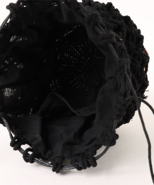 and it_（アンドイット）の「柳×紐編み巾着ミニバッグ（かごバッグ・レディース・アイボリー/ブラック・FREE）」の12枚目の写真