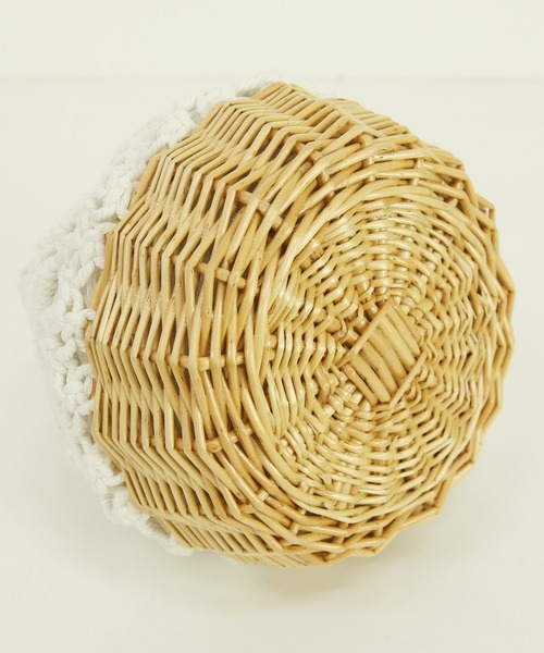 and it_（アンドイット）の「柳×紐編み巾着ミニバッグ（かごバッグ・レディース・アイボリー/ブラック・FREE）」の9枚目の写真