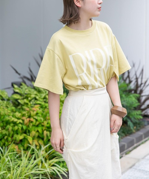 KBF（ケイビーエフ）の「BIGロゴTEE（Tシャツ/カットソー・レディース・イエロー系その他/ブルー系その他・ONE）」の4枚目の写真