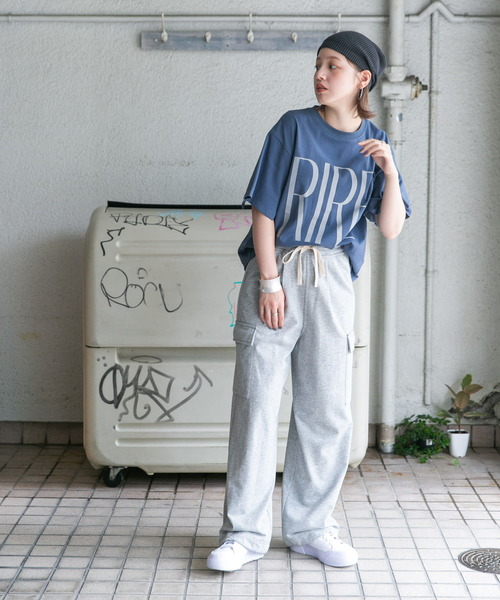 KBF（ケイビーエフ）の「BIGロゴTEE（Tシャツ/カットソー・レディース・イエロー系その他/ブルー系その他・ONE）」の17枚目の写真