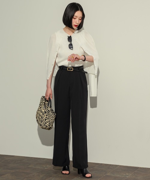 NEUNA（ヌナ）の「クロスタックパンツ（スラックス・レディース・ベージュ/ブラック/ホワイト・MEDIUM/SMALL）」の7枚目の写真