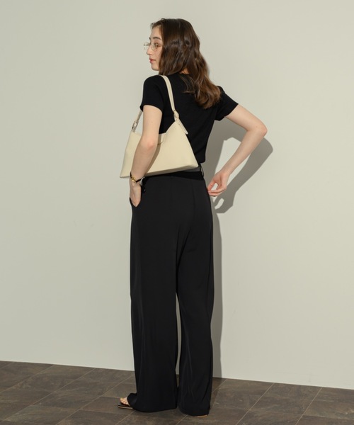 NEUNA（ヌナ）の「クロスタックパンツ（スラックス・レディース・ベージュ/ブラック/ホワイト・MEDIUM/SMALL）」の6枚目の写真