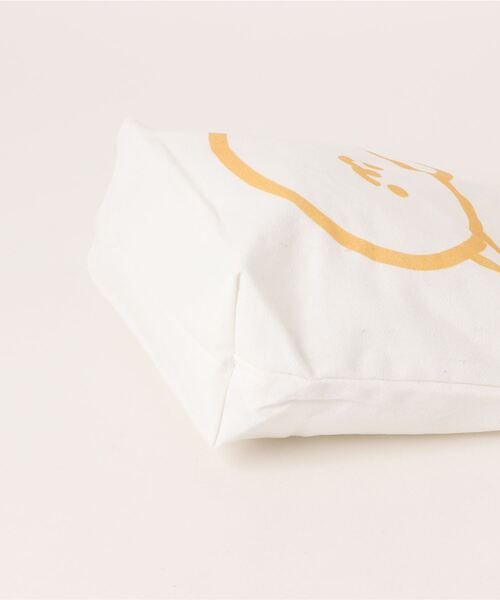 TONE SELECT GOODS（トーンセレクトグッズ）の「urbanfemine./くまミニキャンバスバッグ U7306（トートバッグ・レディース・レッド/ブラウン/イエロー/ブルー・FREE）」の6枚目の写真