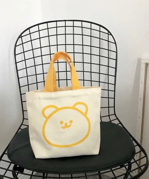 TONE SELECT GOODS（トーンセレクトグッズ）の「urbanfemine./くまミニキャンバスバッグ U7306（トートバッグ・レディース・レッド/ブラウン/イエロー/ブルー・FREE）」の4枚目の写真