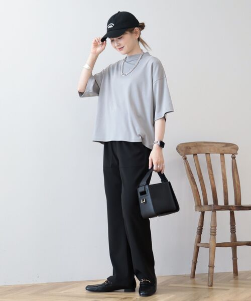 AMERICAN HOLIC(アメリカンホリック)の「モックネック5分袖カットプルオーバー(Tシャツ/カットソー・レディース・ブルー/オフホワイト/ブラック/グレー・M/L)」の11枚目の写真