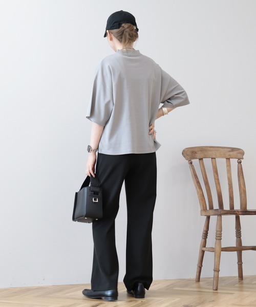 AMERICAN HOLIC(アメリカンホリック)の「モックネック5分袖カットプルオーバー(Tシャツ/カットソー・レディース・ブルー/オフホワイト/ブラック/グレー・M/L)」の5枚目の写真