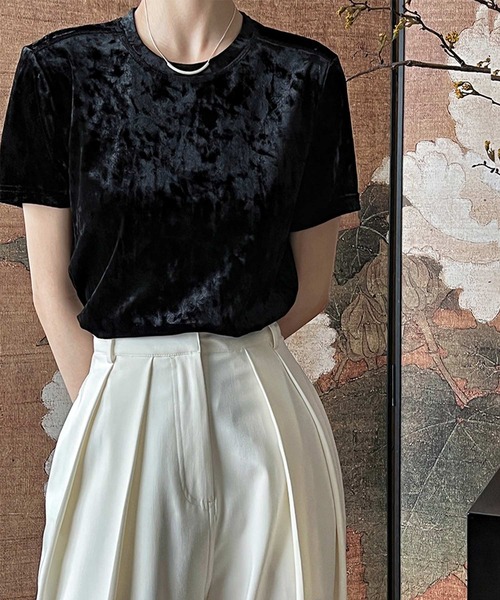 OSYAREVO(オシャレボ)の「ベロア Tシャツ(Tシャツ/カットソー・レディース・ホワイト/ブラック・LARGE/MEDIUM)」の10枚目の写真