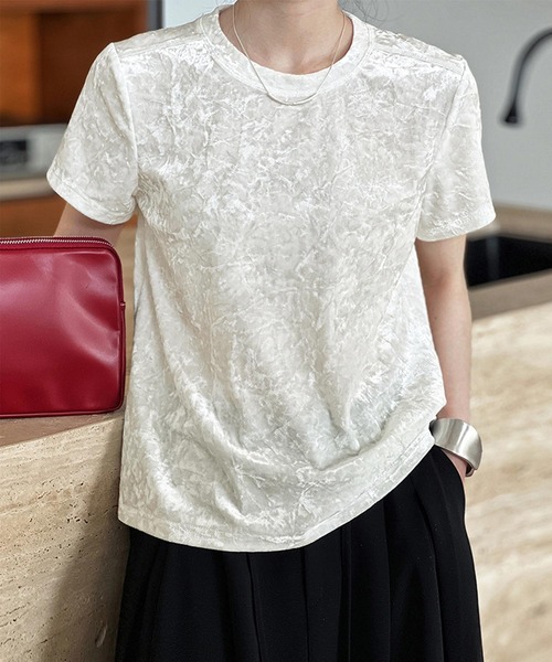 OSYAREVO(オシャレボ)の「ベロア Tシャツ(Tシャツ/カットソー・レディース・ホワイト/ブラック・LARGE/MEDIUM)」の3枚目の写真