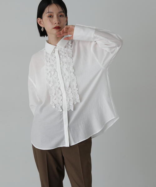 N.（N. Natural Beauty Basic）（エヌエヌナチュラルビューティーベーシック）の「◆フリルフロントシアーシャツ（シャツ/ブラウス・レディース・イエロー/オフホワイト・MEDIUM）」の3枚目の写真