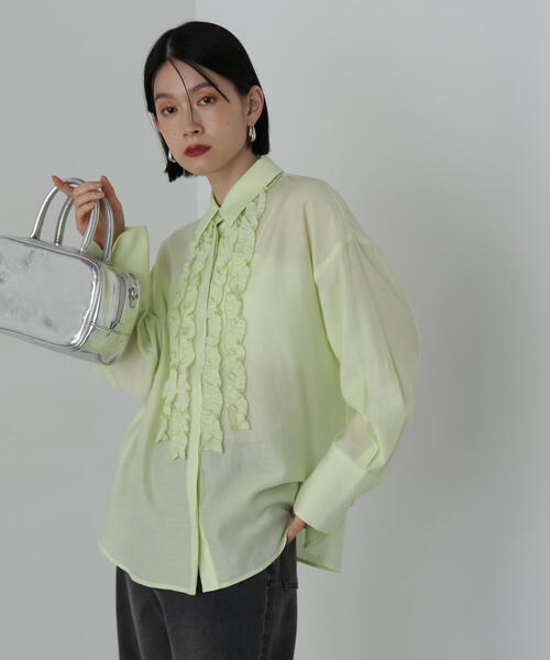 N.（N. Natural Beauty Basic）（エヌエヌナチュラルビューティーベーシック）の「◆フリルフロントシアーシャツ（シャツ/ブラウス・レディース・イエロー/オフホワイト・MEDIUM）」の17枚目の写真