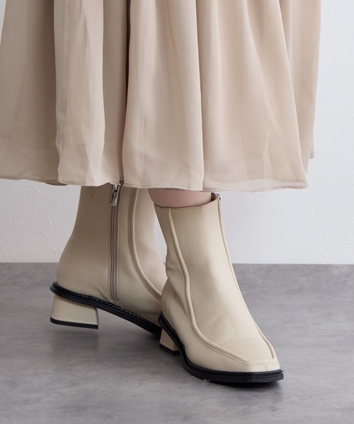 HIMIKO（ヒミコ）の「【HIMIKO】モカステッチブーツ/641421（ブーツ・レディース・ブラック/アイボリー・22.0cm/22.5cm/23.0cm/23.5cm/24.0cm/24.5cm/25.0cm/25.5cm）」の5枚目の写真